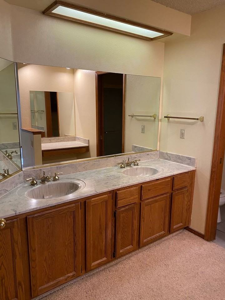 2574 N Douty St - Photo 2 of 20