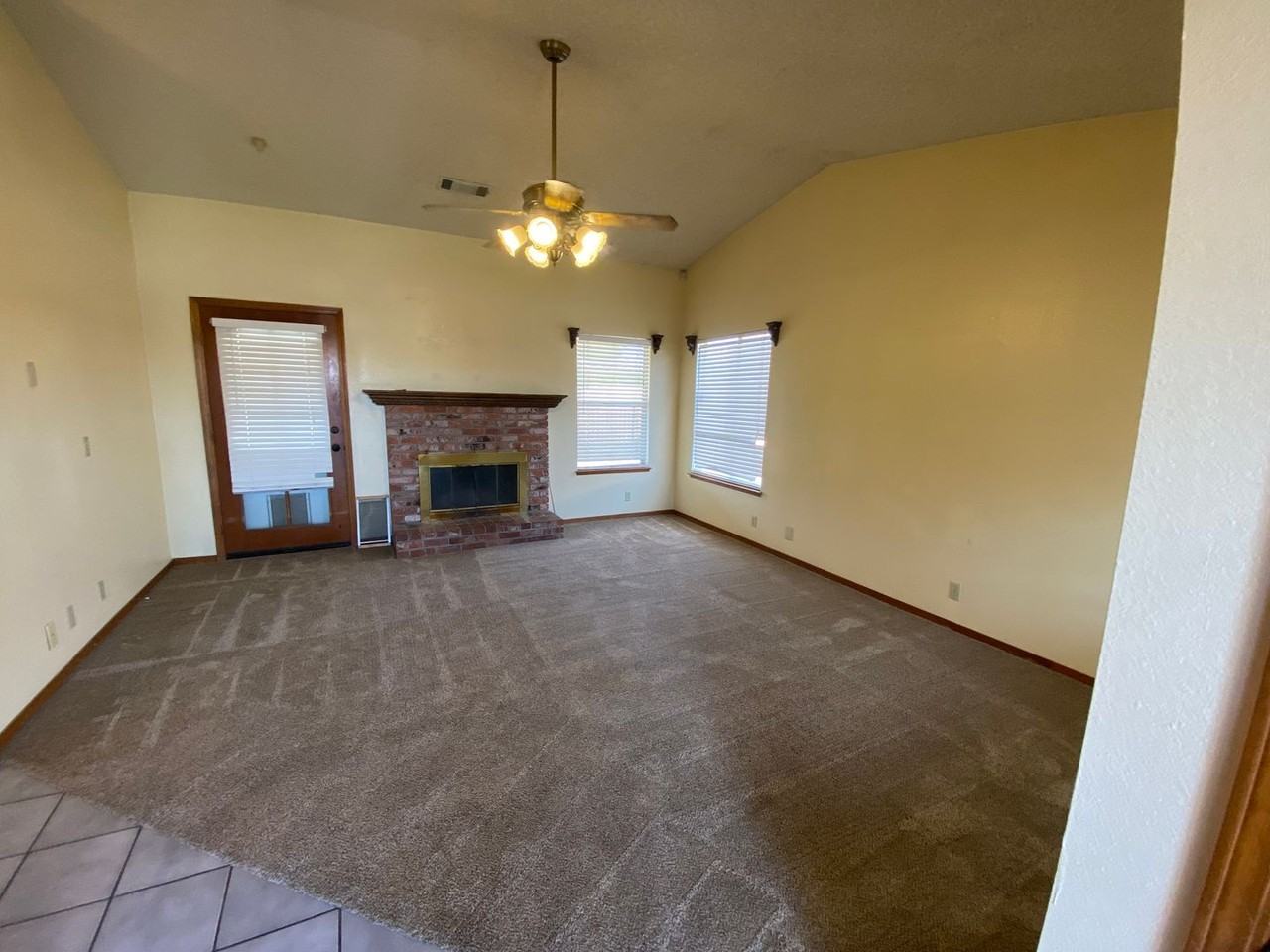 2574 N Douty St - Photo 7 of 20