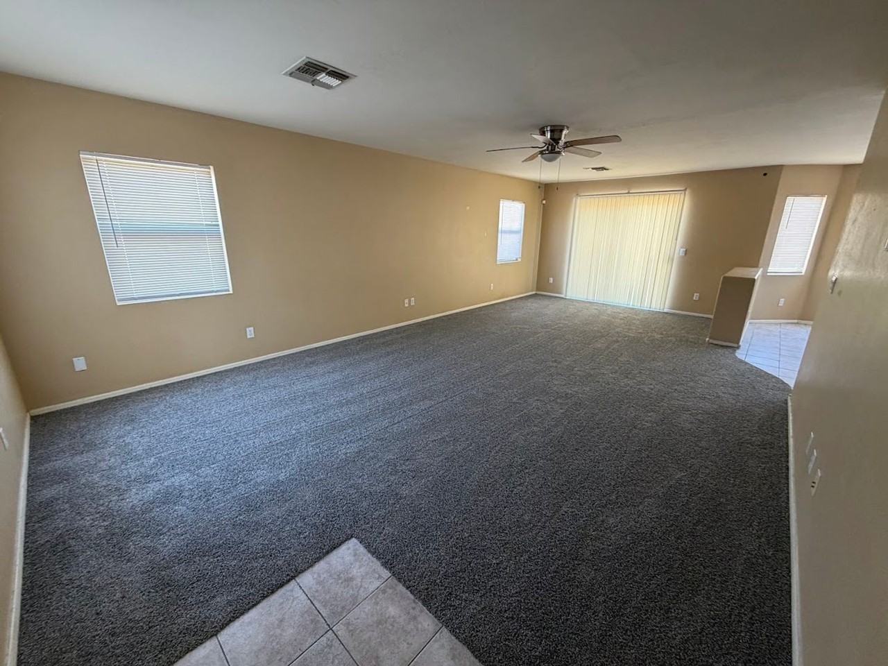 12634 W Windrose Dr - Photo 3 of 21