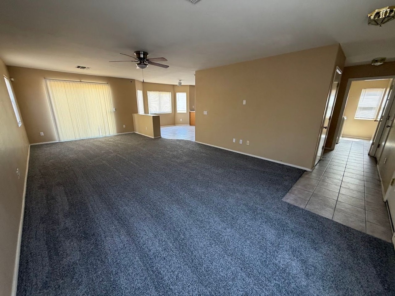 12634 W Windrose Dr - Photo 4 of 21