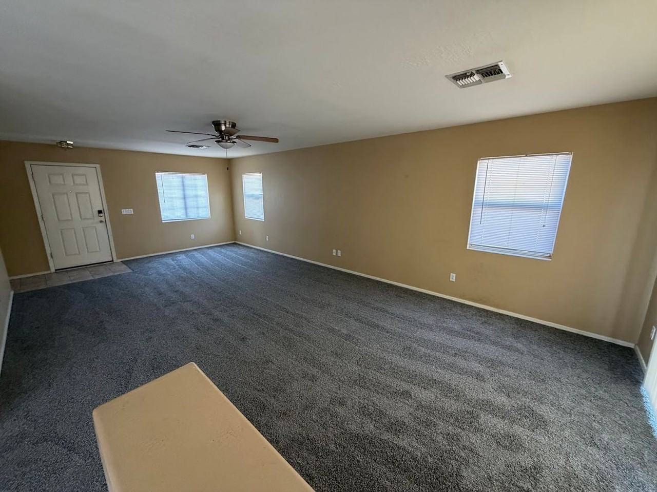 12634 W Windrose Dr - Photo 5 of 21