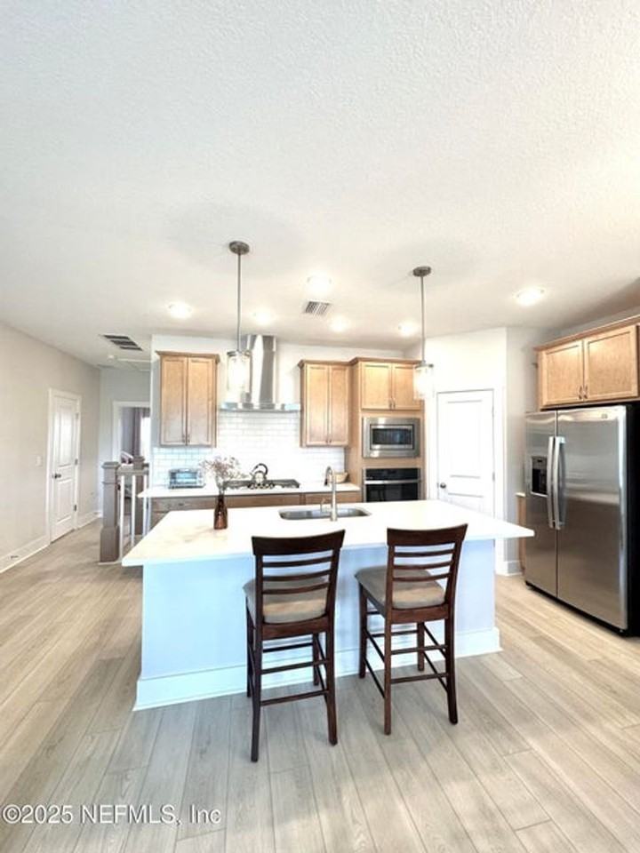 9860 Element Rd - Photo 7 of 34