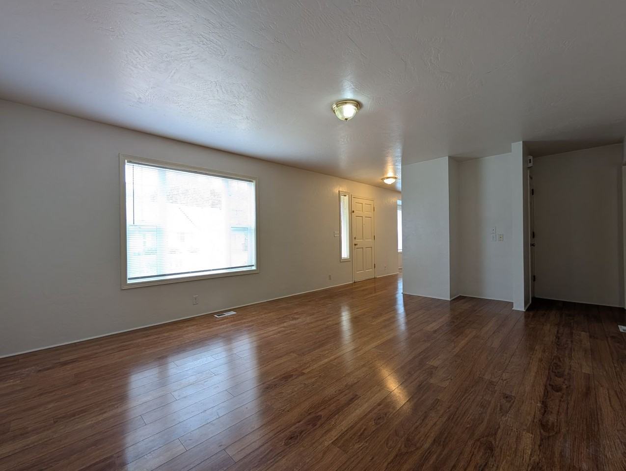 3395 Paula Ct - Photo 4 of 21
