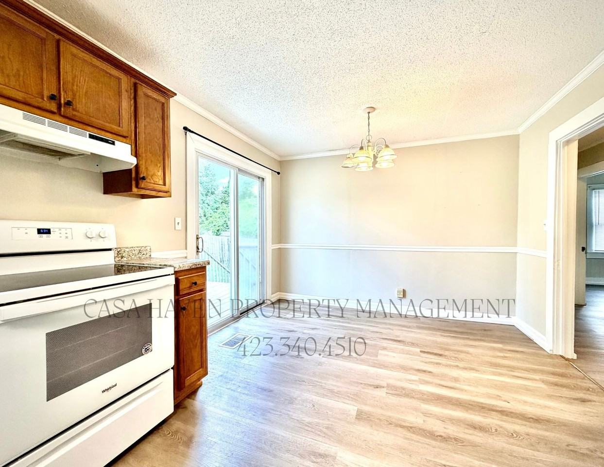 320 Clark St - Photo 6 of 16