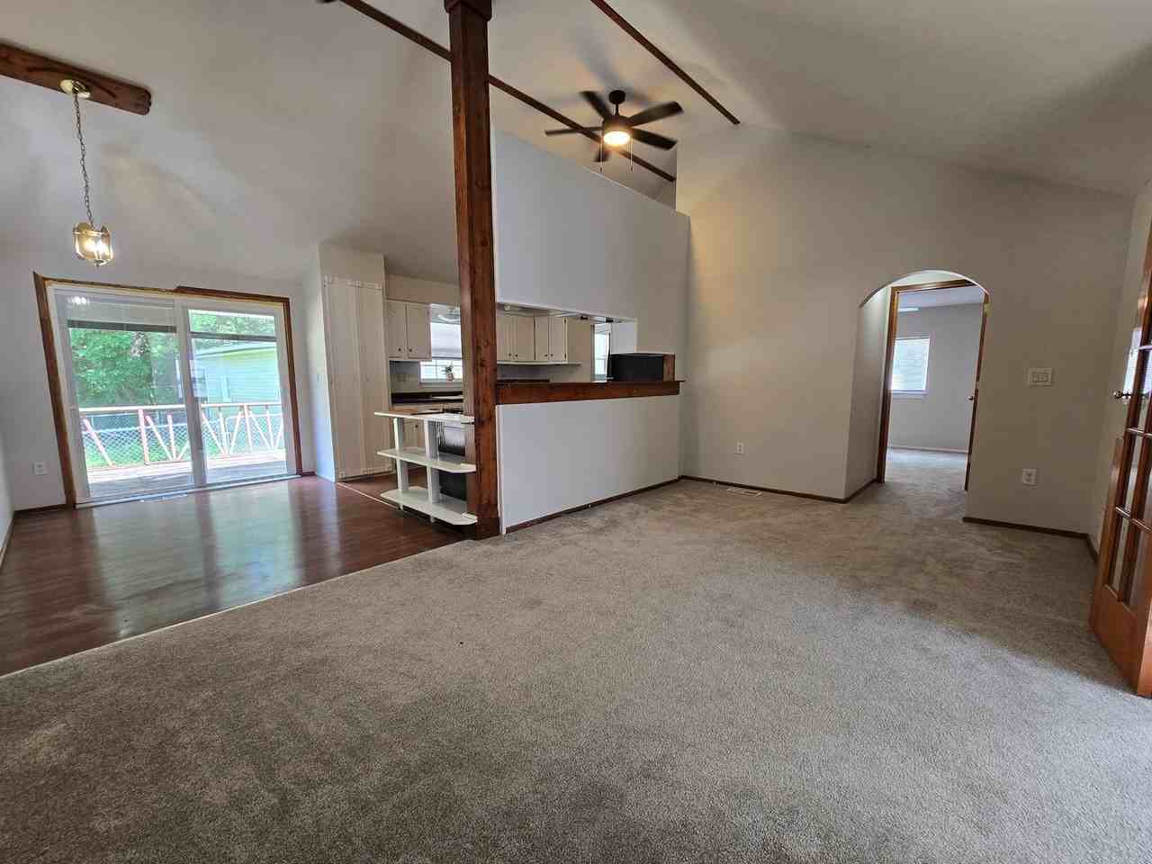 16 Wilshire Wood Dr - Photo 3 of 17
