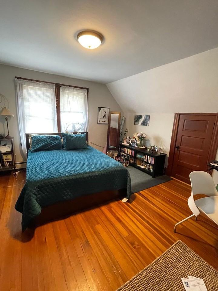 19 Mapleton St - Photo 7 of 13
