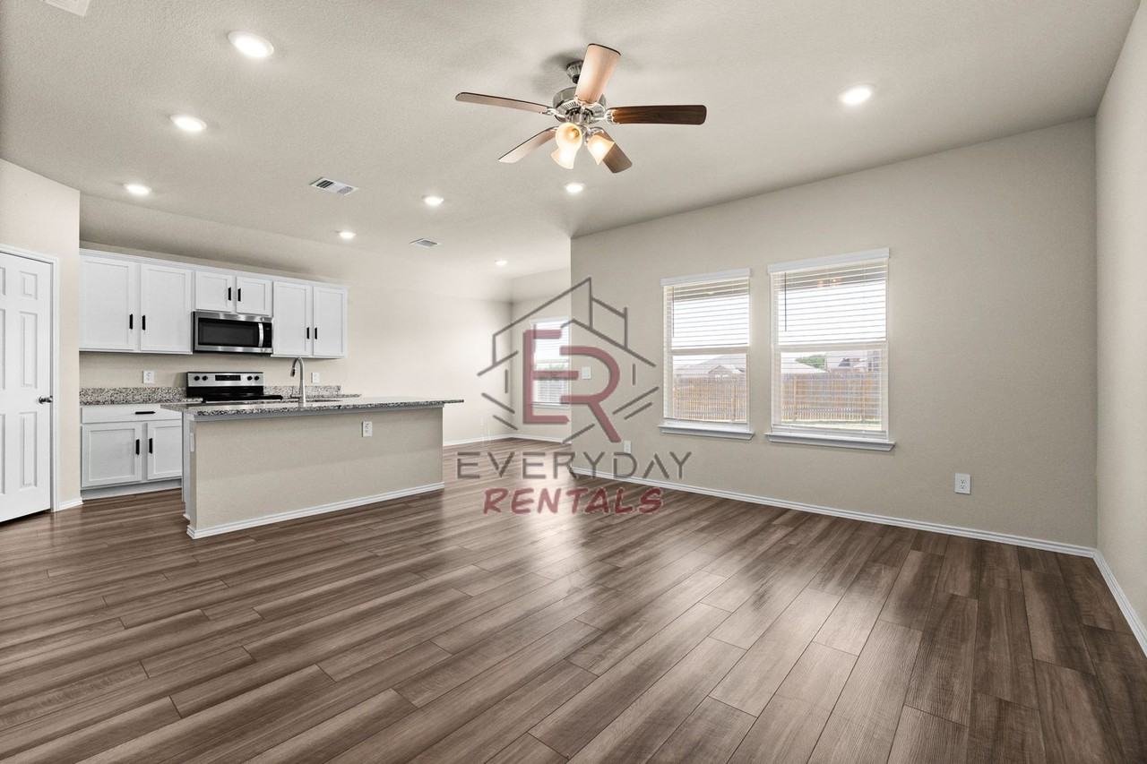 2534 Merganser Dr - Photo 3 of 15