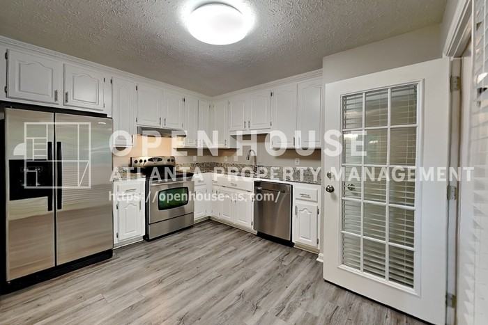 2426 Emberwood Ct Nw - Photo 6 of 21