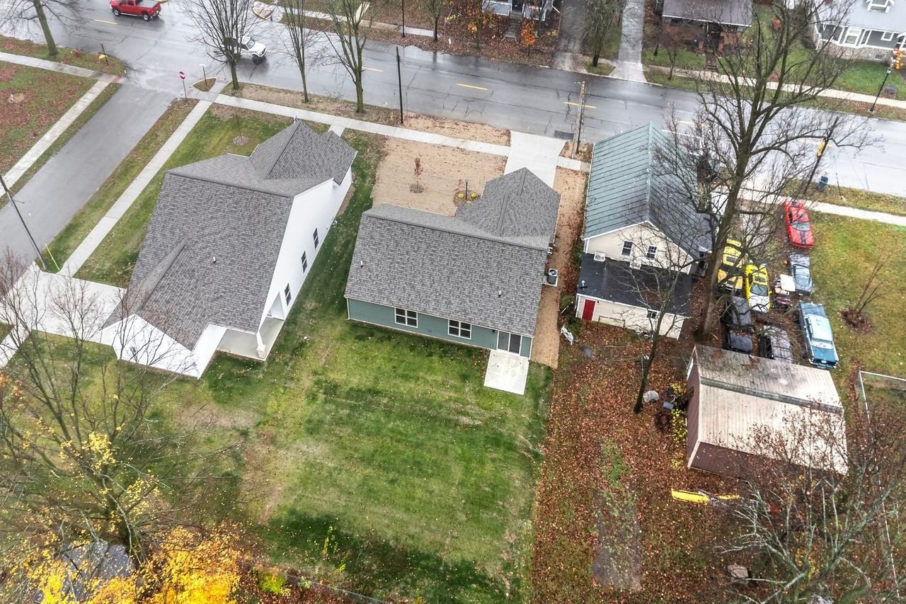 305 E Toledo St - Photo 3 of 29