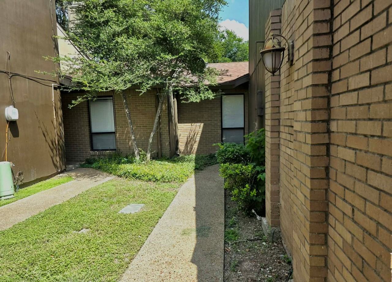 2912 Stewart Dr - Photo 2 of 20