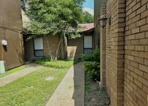 2912 Stewart Dr - Photo 1 of 1