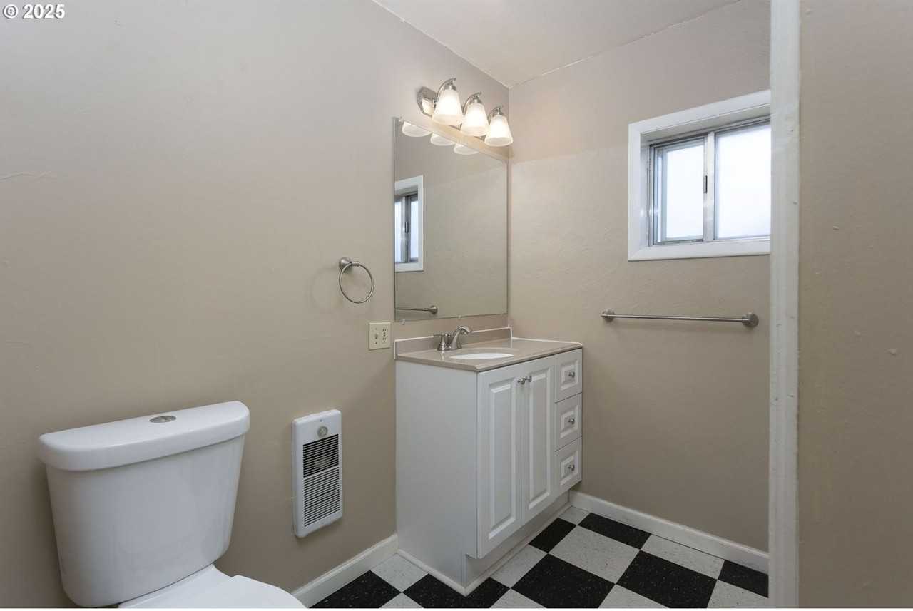 9628-9636-9638 SE Holgate Blvd - Photo 7 of 8