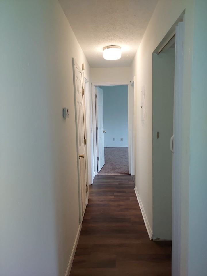 919 Old Manor Rd - Photo 5 of 12