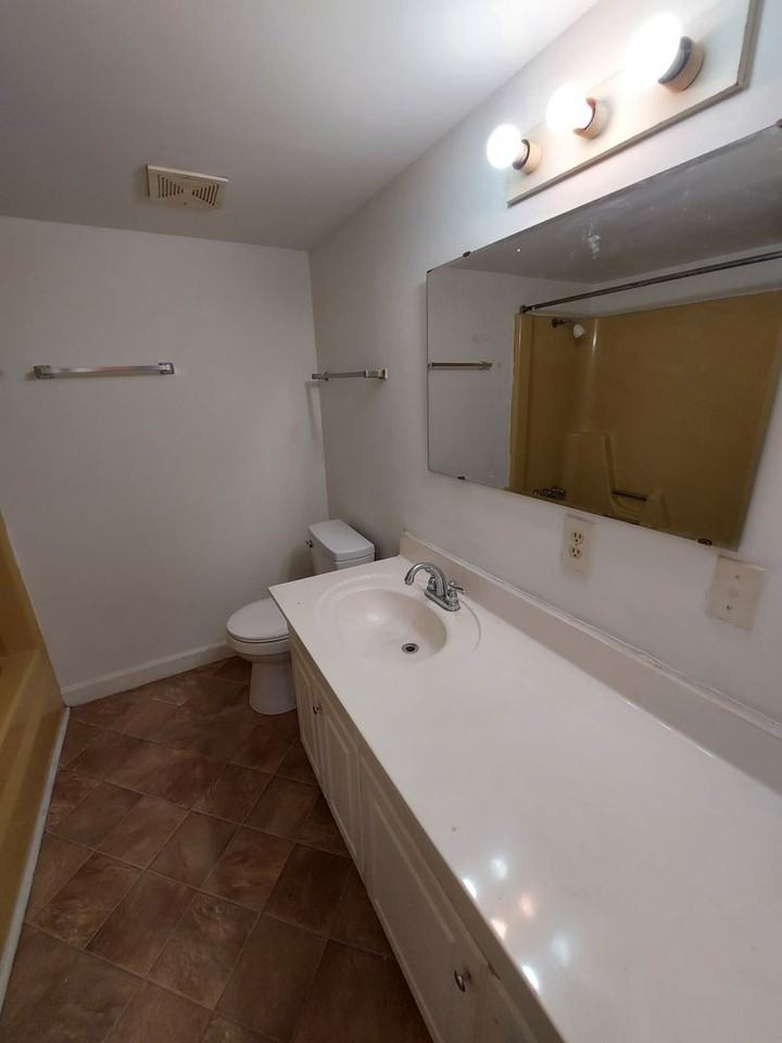 919 Old Manor Rd - Photo 6 of 12