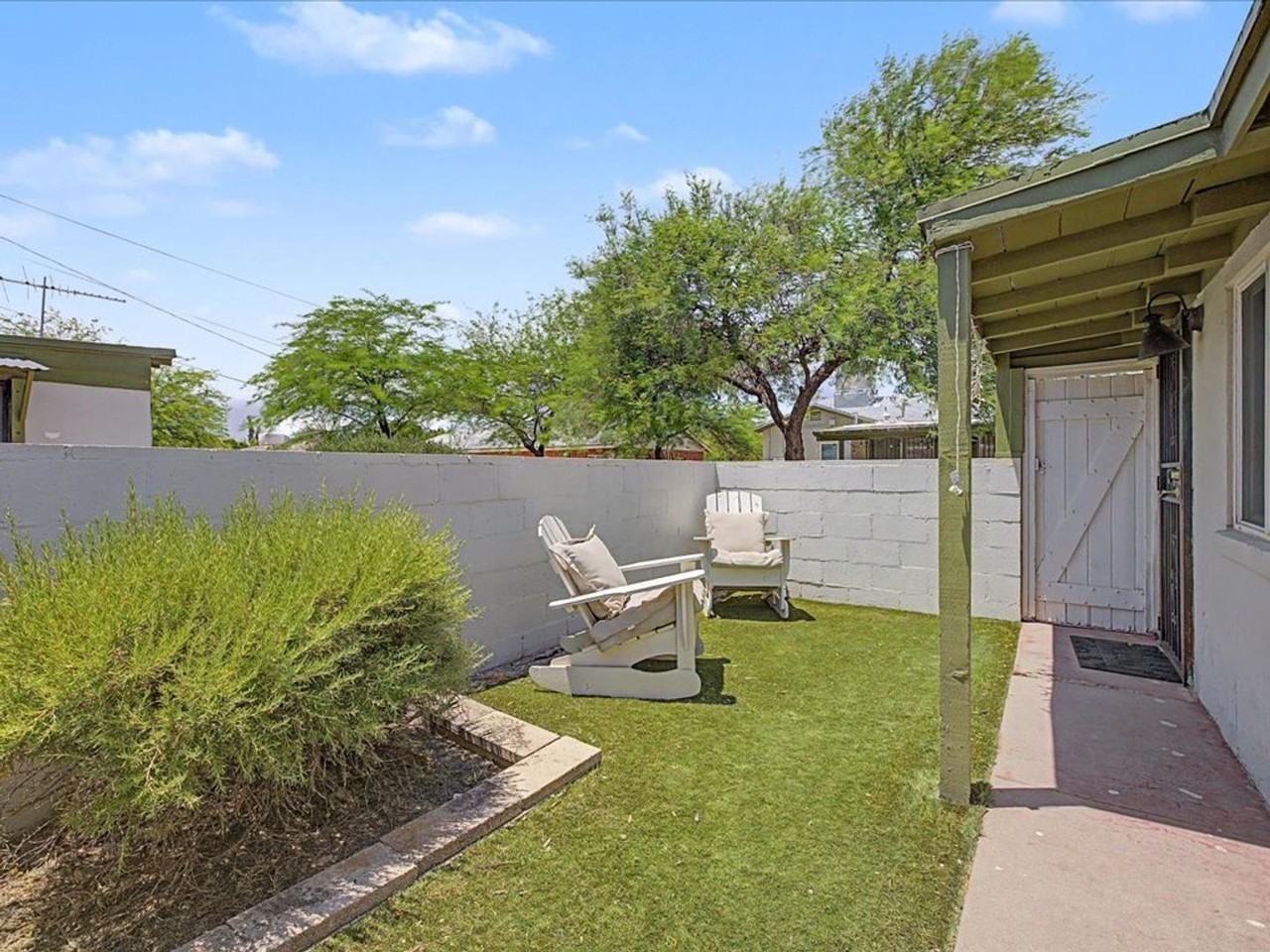 2120 E Silver St #B - Photo 2 of 22