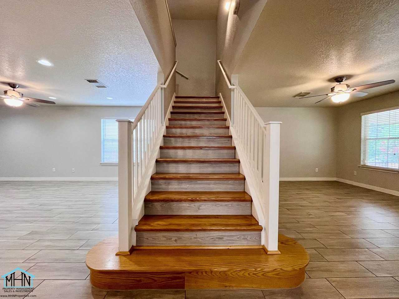 11205 Forest Pass Ct - Photo 6 of 27