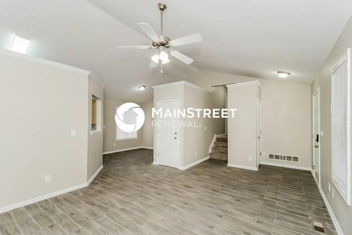 47 Spencer Ct - Photo 4 of 17
