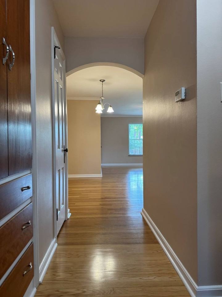 802 Kenwick Rd Apt D - Photo 7 of 20