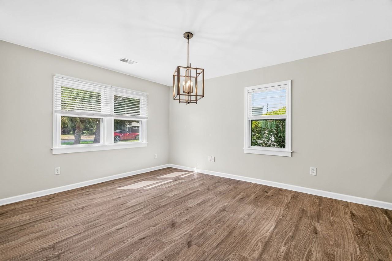 1208 Hawthorne Rd - Photo 6 of 35