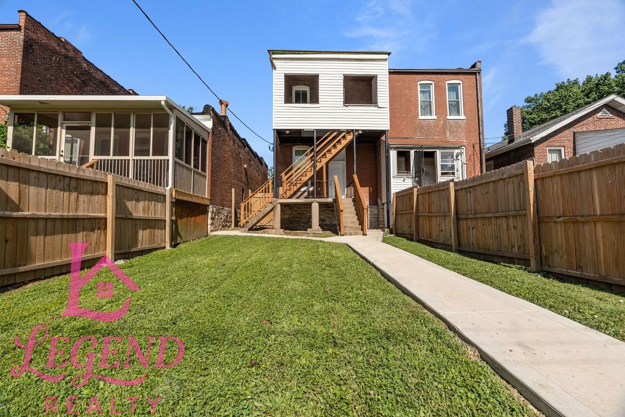 4138 Iowa Ave - Photo 3 of 25
