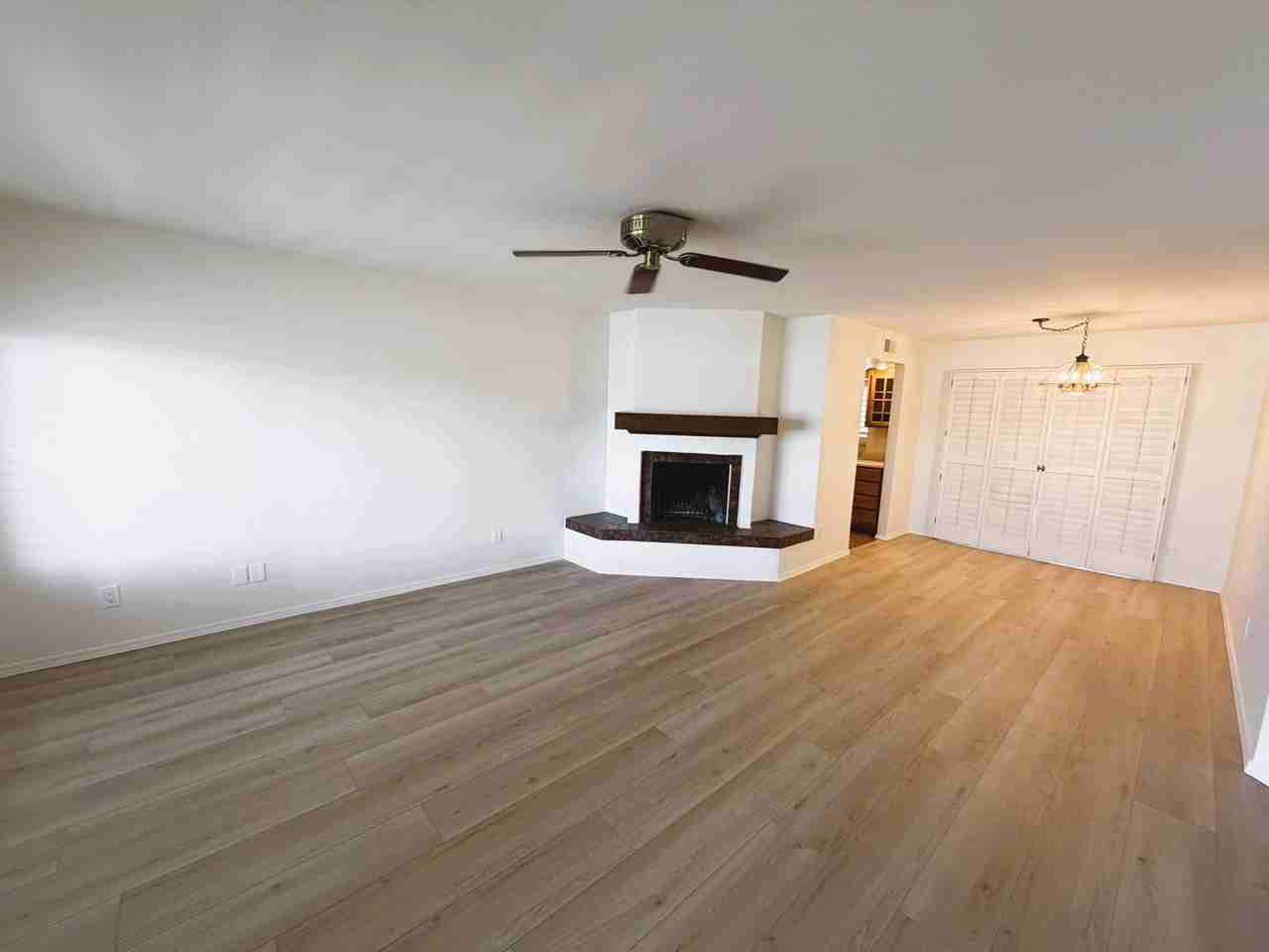 705 E Michelle Dr - Photo 3 of 6