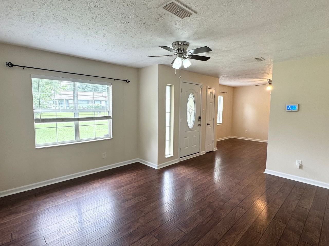 1181 Max Ct - Photo 5 of 41