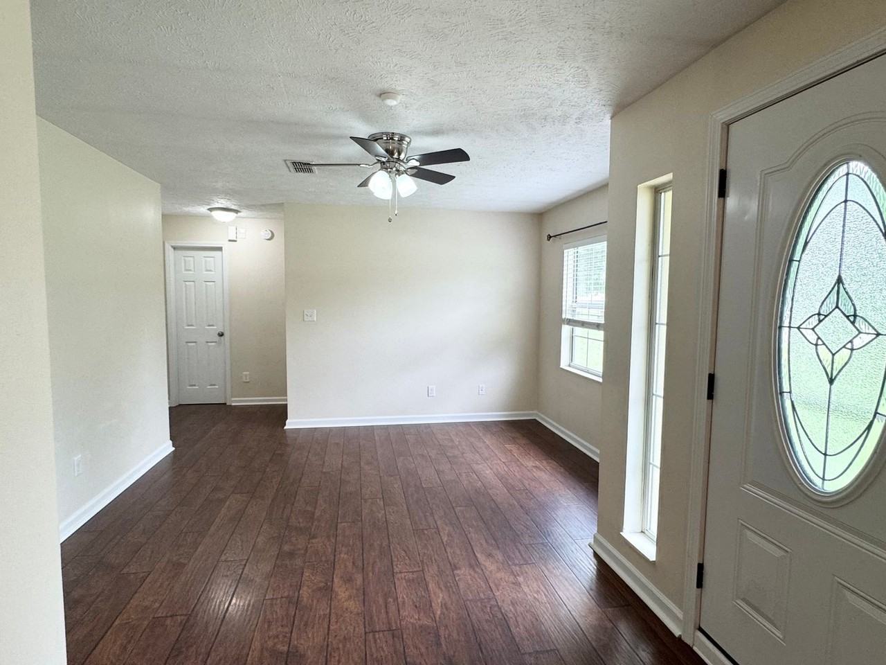 1181 Max Ct - Photo 6 of 41