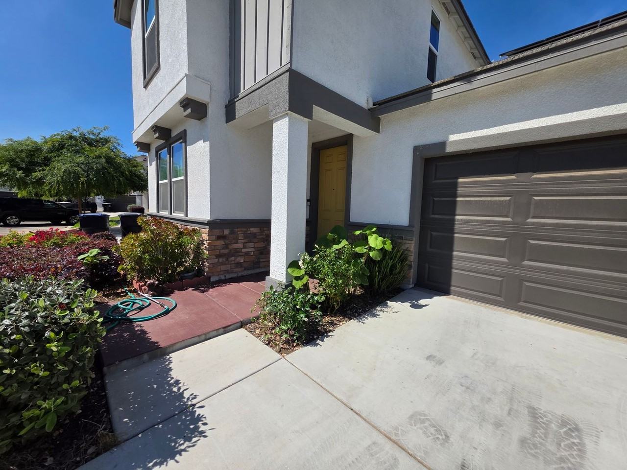2247 S Manzanita Ct - Photo 3 of 3