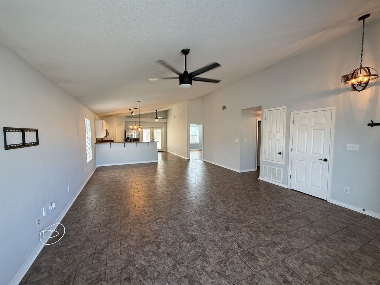 4118 Spinnaker Pl - Photo 4 of 20
