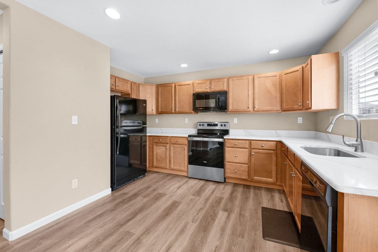 17624 Quarry Way - Photo 6 of 35