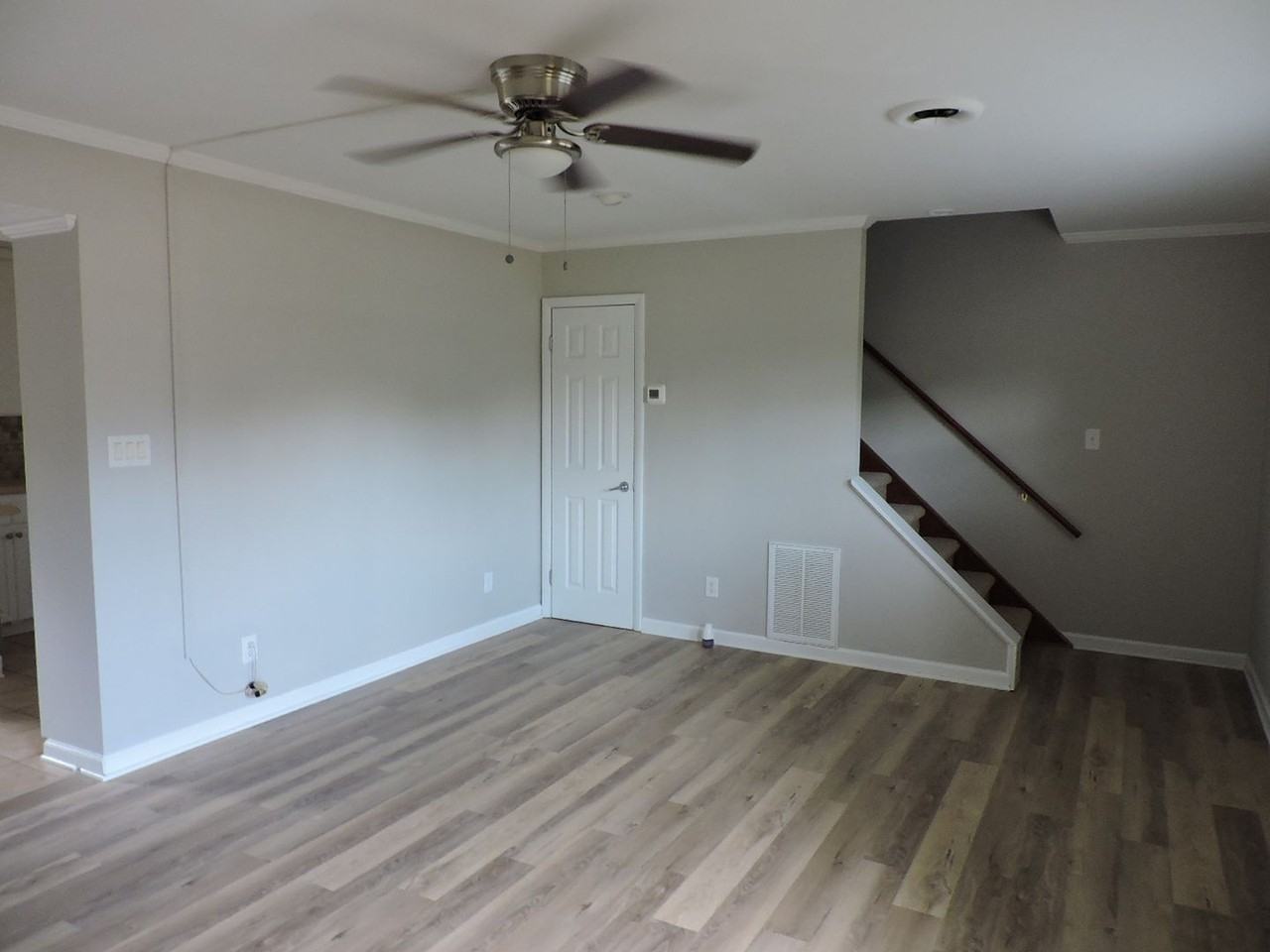 7205 Bray Rd - Photo 2 of 9