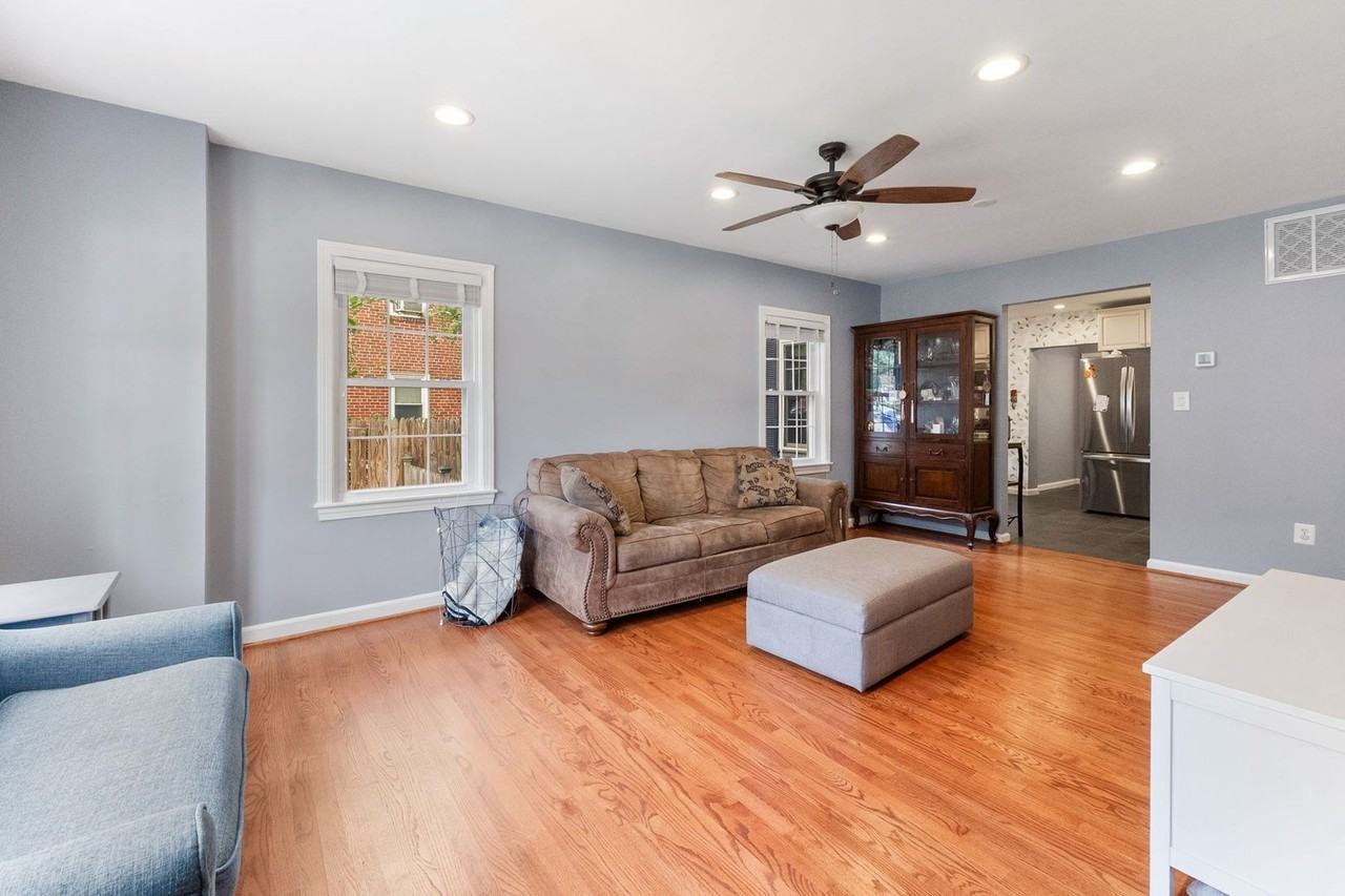 1225 S Buchanan St - Photo 3 of 38