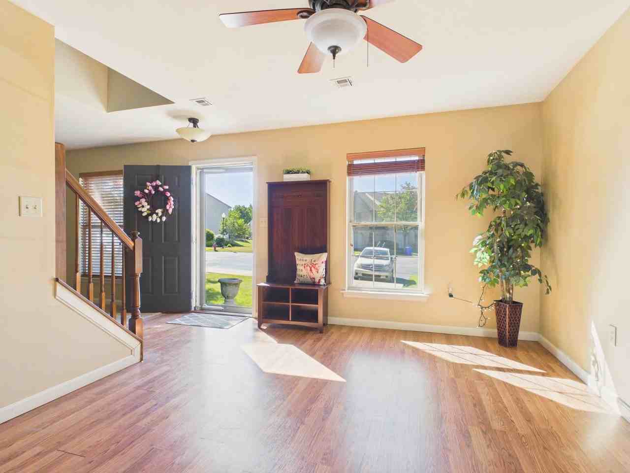 413 Waverly Woods Dr - Photo 3 of 21