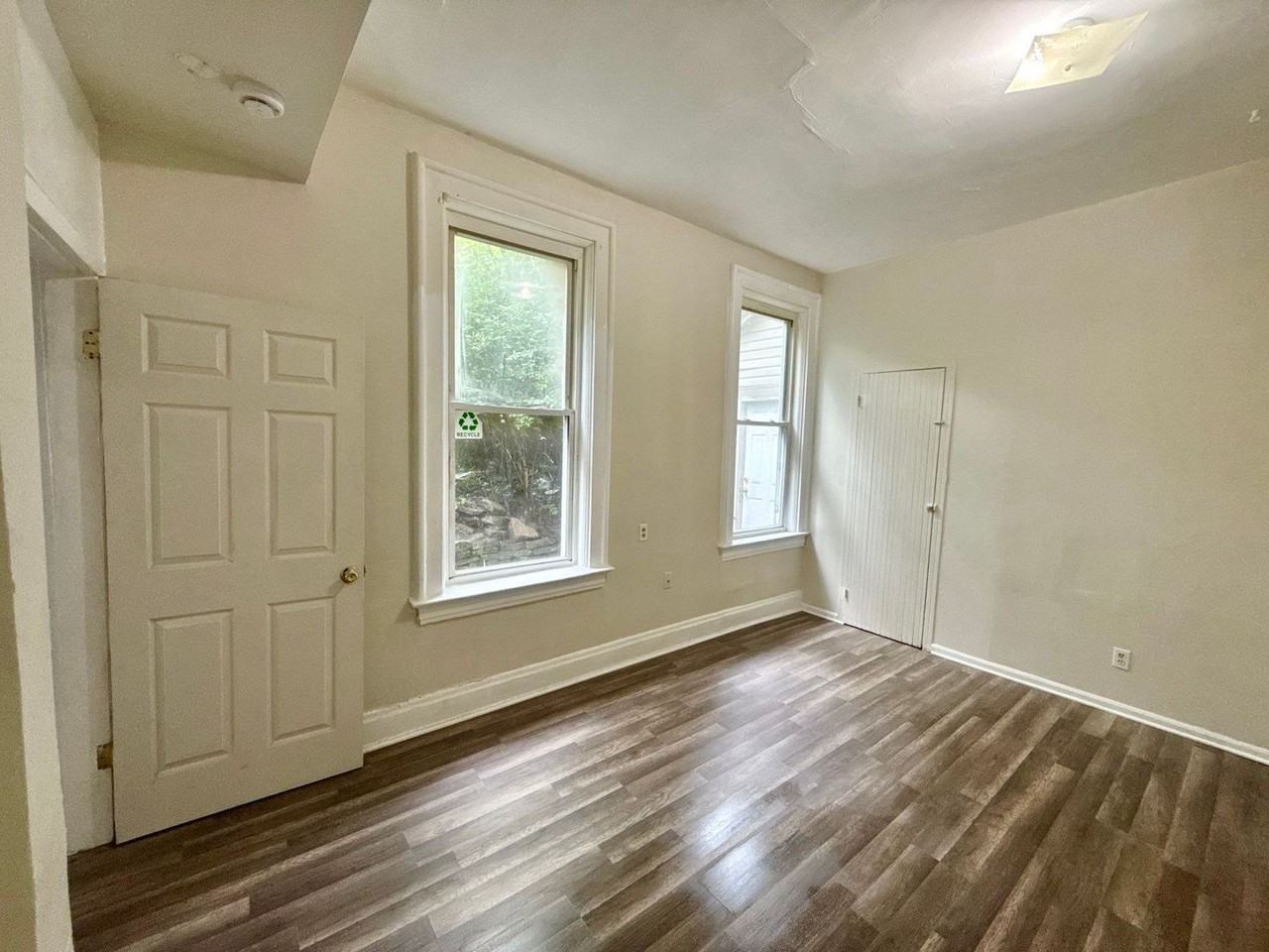 1030 Considine Ave - Photo 7 of 14