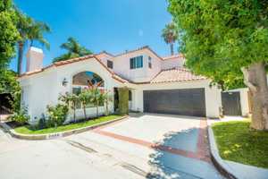 featured image of 2406 La Mesa Ct