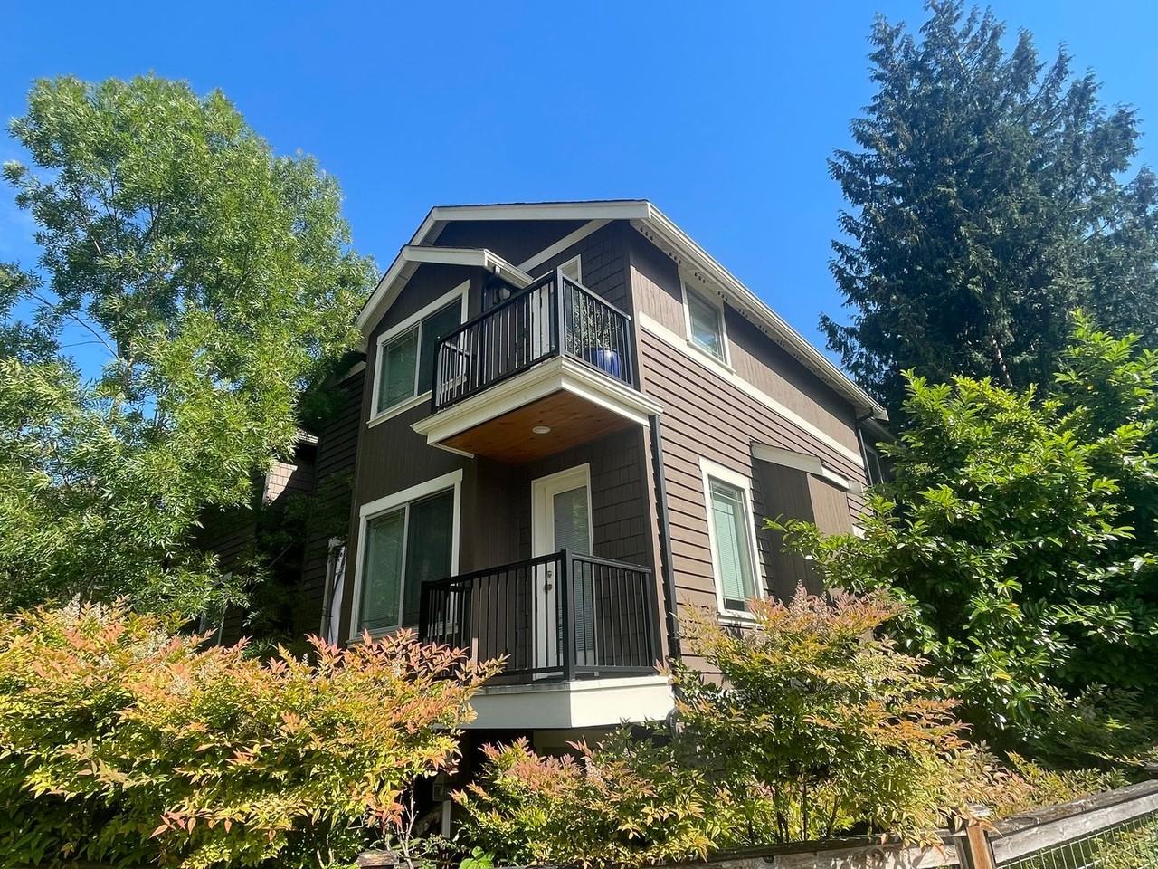3503 Ne 110th St - Photo 2 of 25