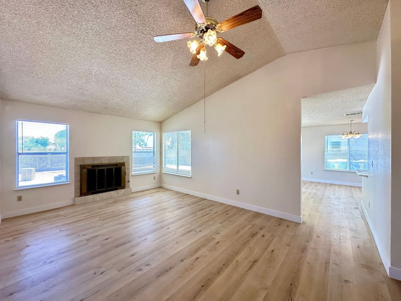 3124 Gentle Breeze St - Photo 4 of 22