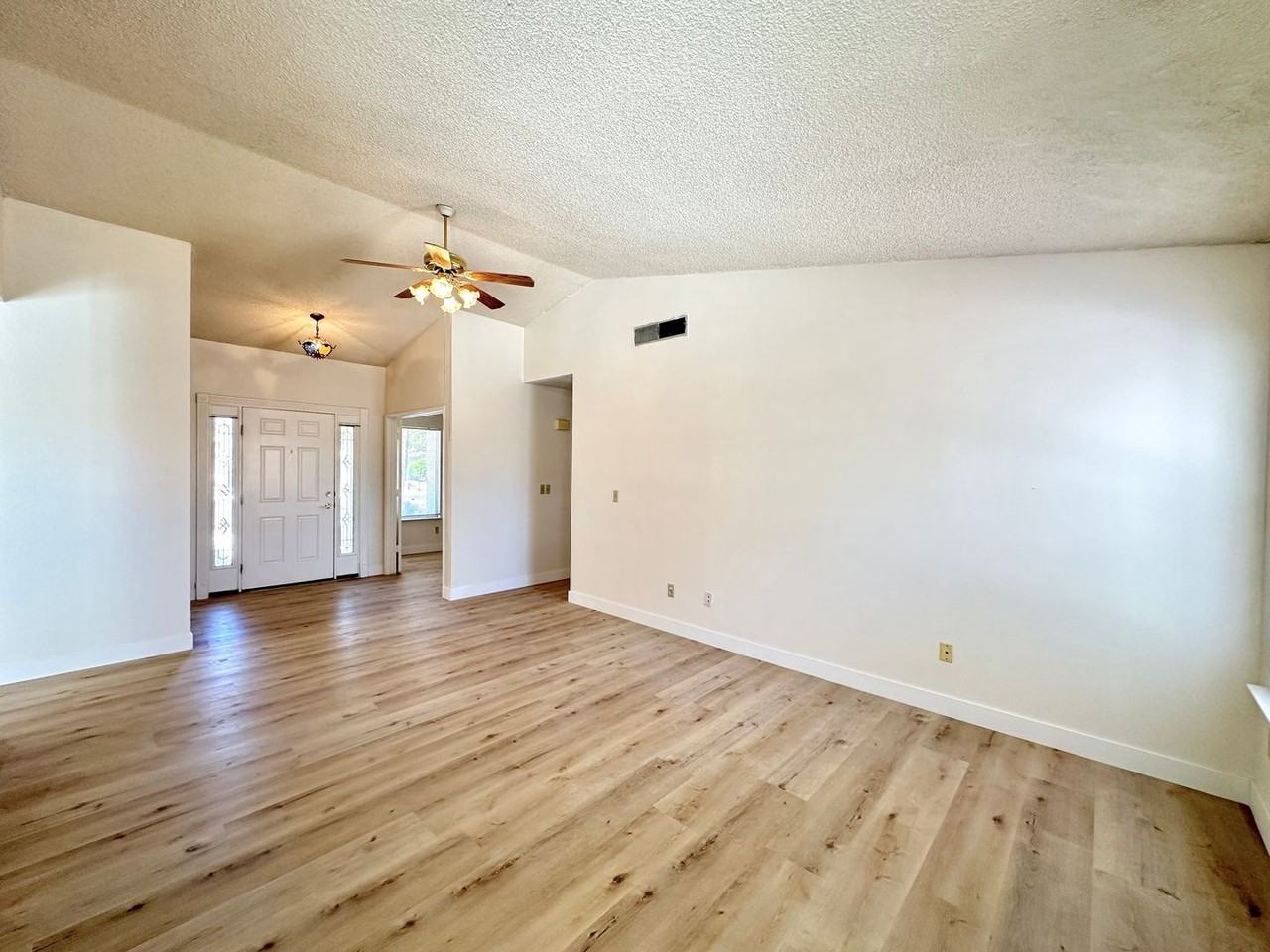 3124 Gentle Breeze St - Photo 5 of 22
