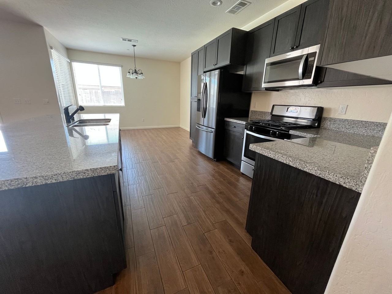2843 S Michael St - Photo 3 of 20