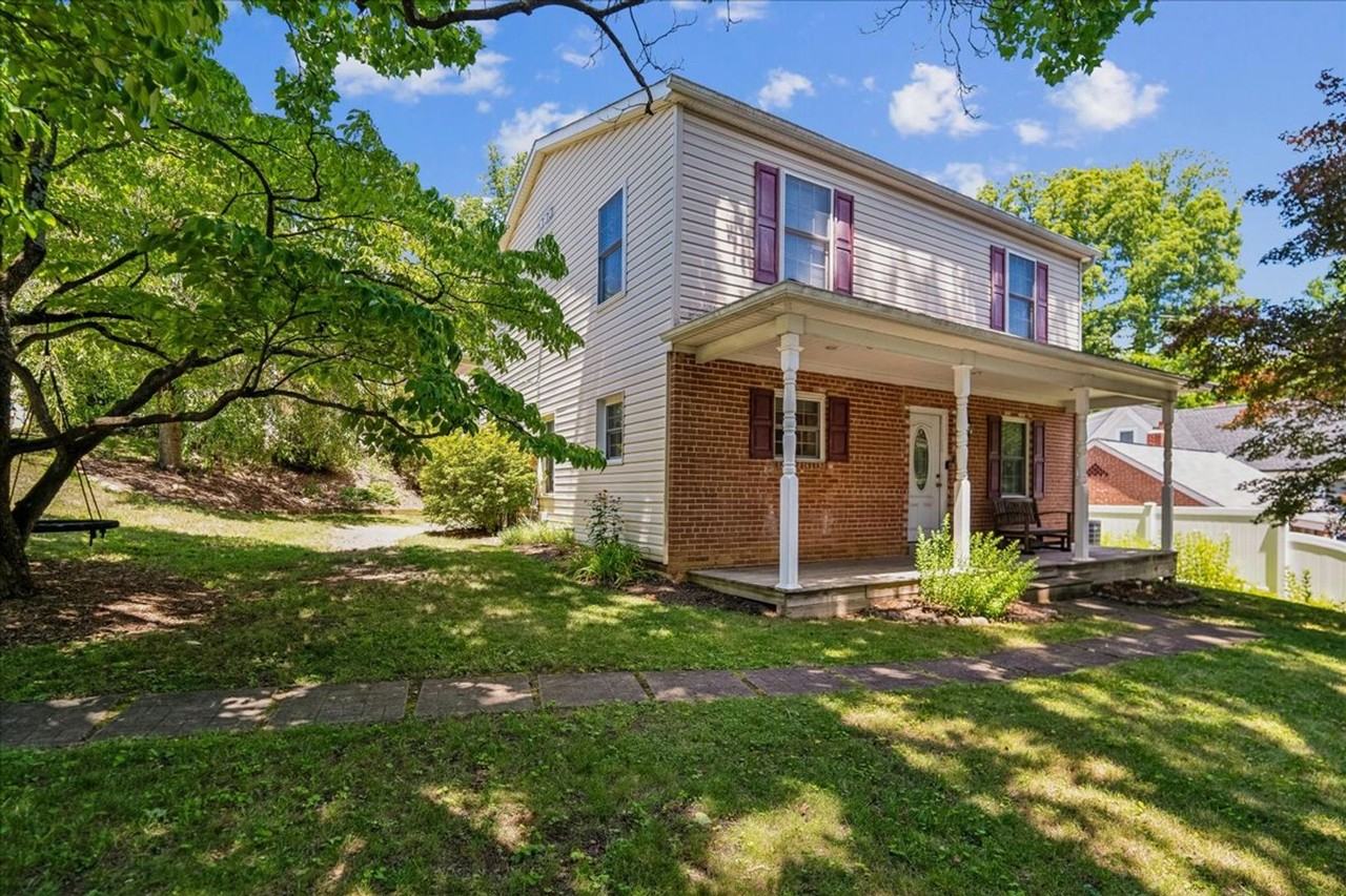 200 Geneva Ave - Photo 3 of 15