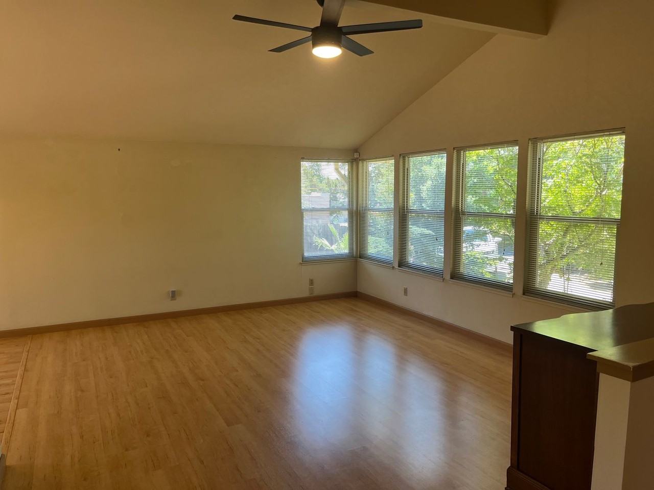 14927 Herchell Dr - Photo 6 of 30
