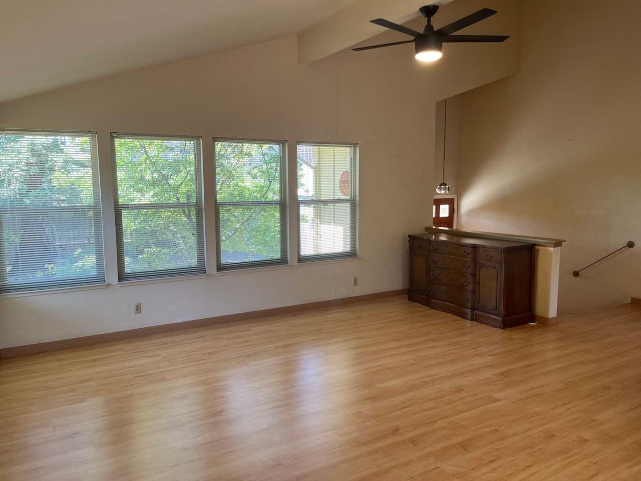 14927 Herchell Dr - Photo 7 of 30