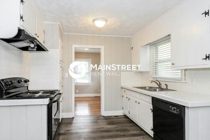 2114 Haymount St - Photo 5 of 17