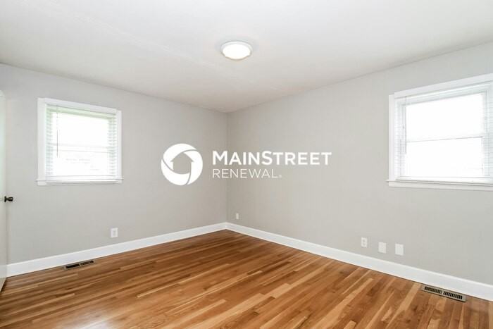 2114 Haymount St - Photo 6 of 17