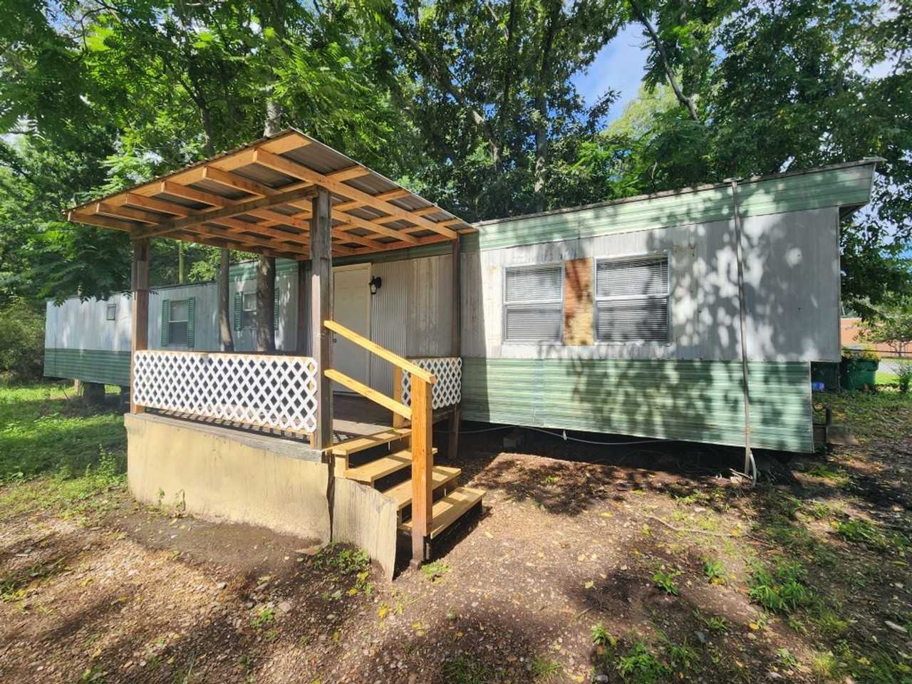14803 Bakers Ln