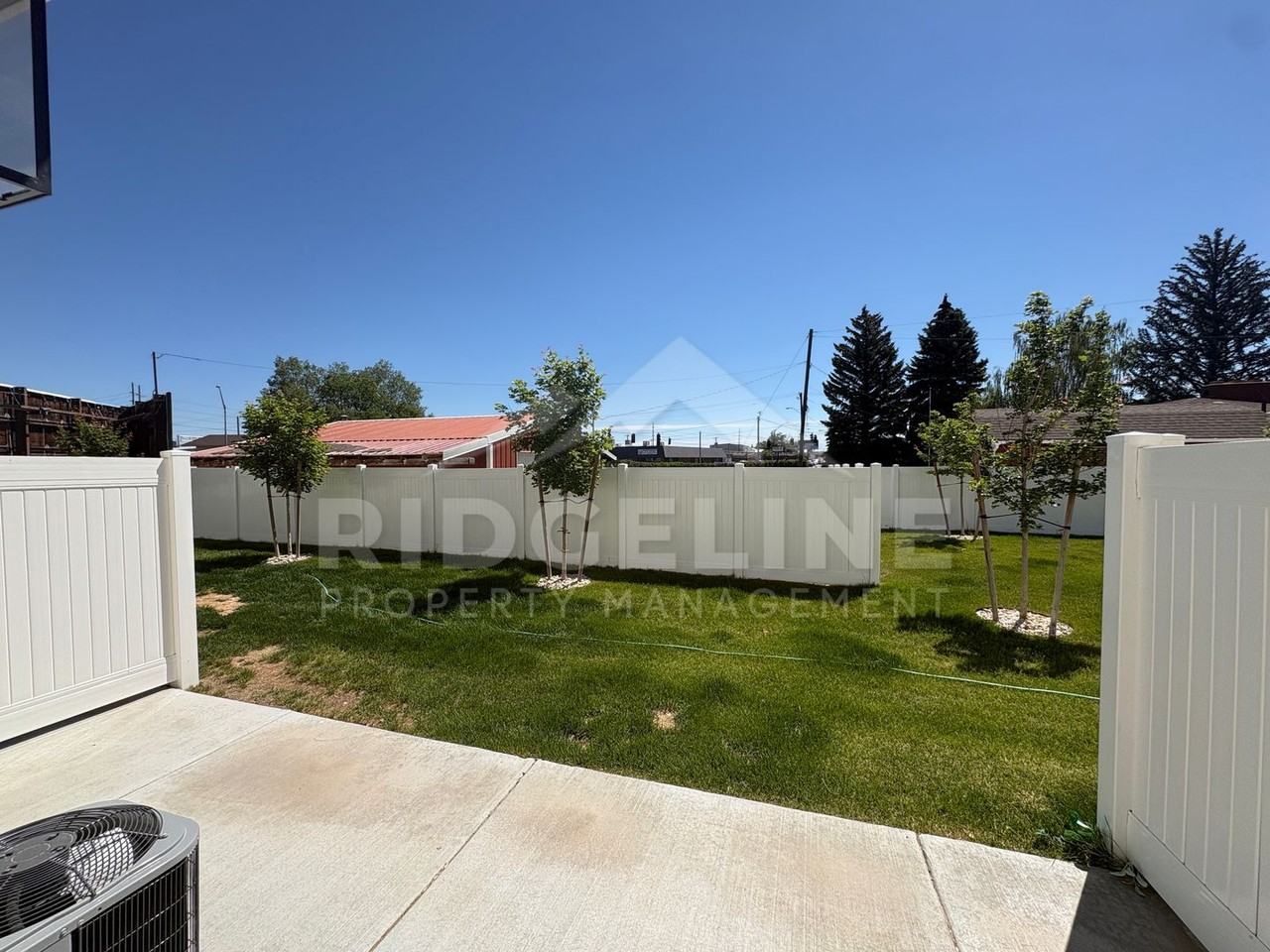 1322 Boston Ct - Photo 5 of 14