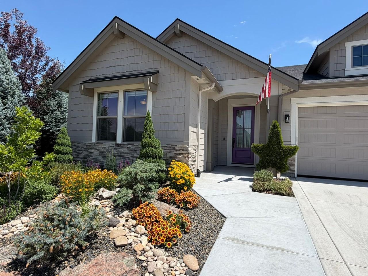 1432 N Glen Aspen Ave