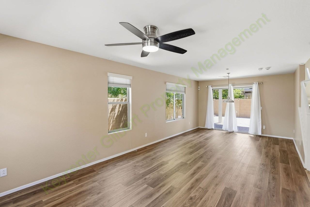 2956 E Megan St - Photo 5 of 36