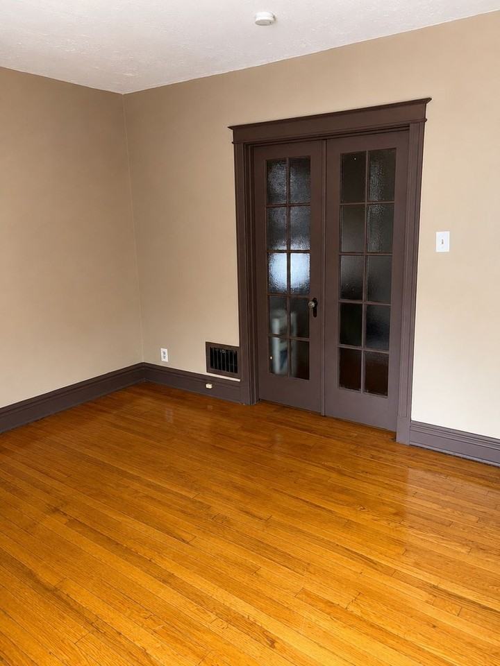 5107 S Broadway - Photo 4 of 12
