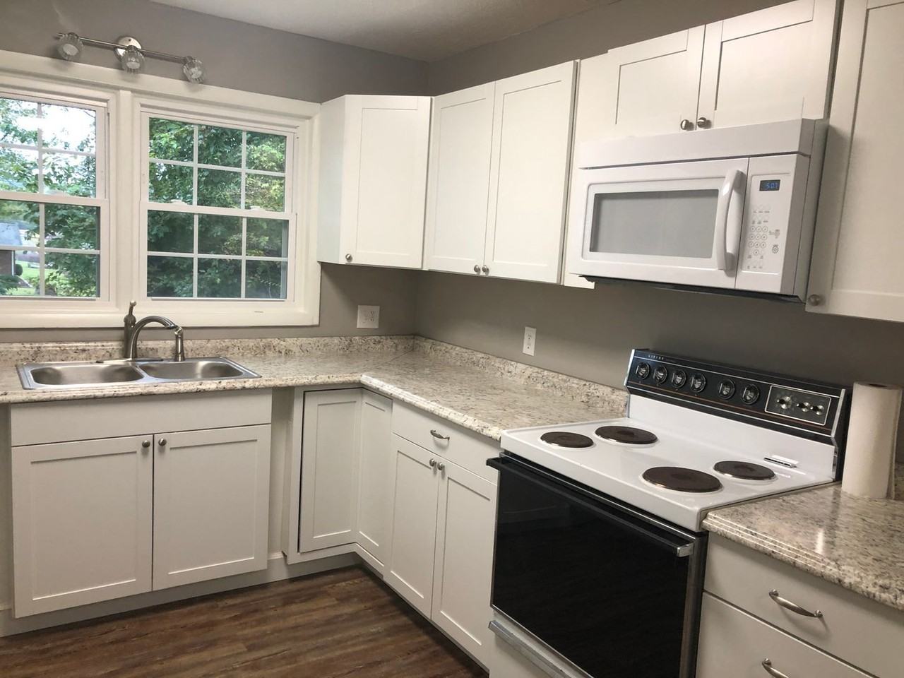 3315 Highway 126 - Photo 5 of 14